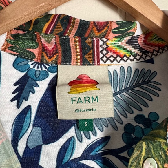 Farm Rio Tropical Patterned Button Up Shirt - Picture 4 of 4